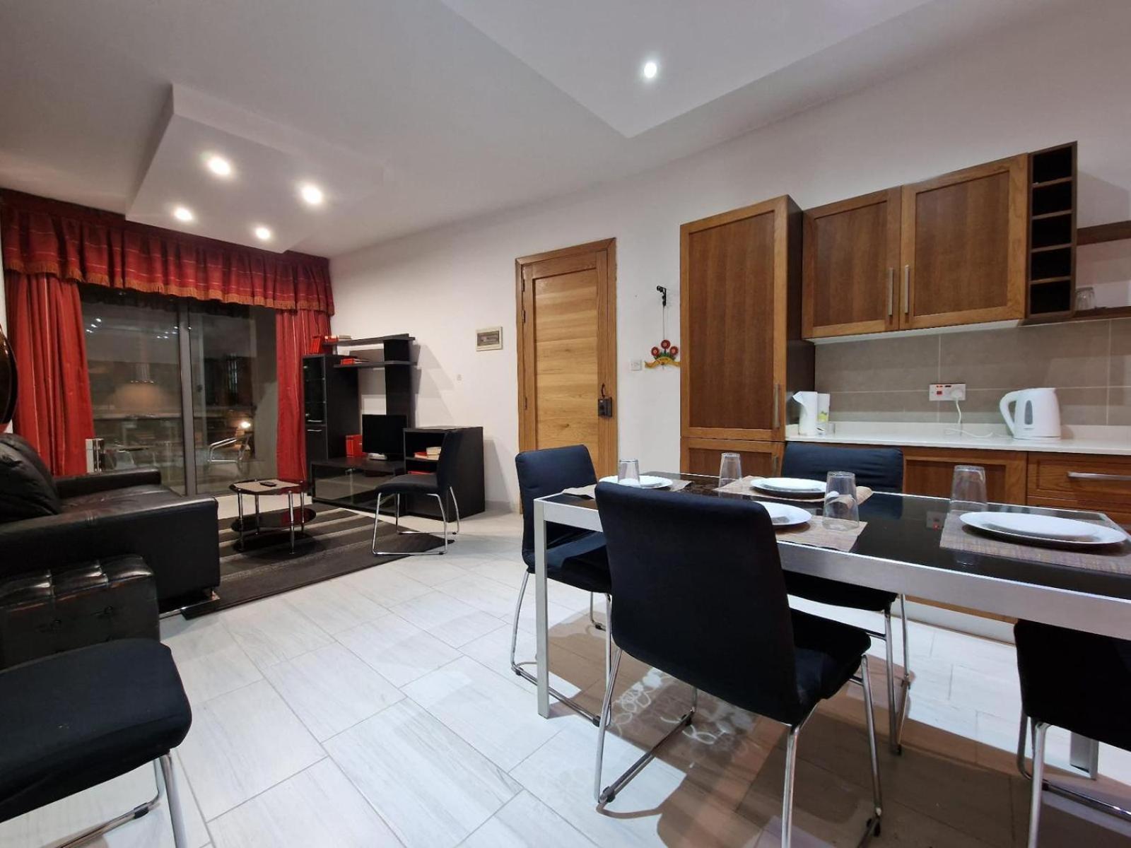 Apartment Mive -bugibba Modern Next To Main Square *